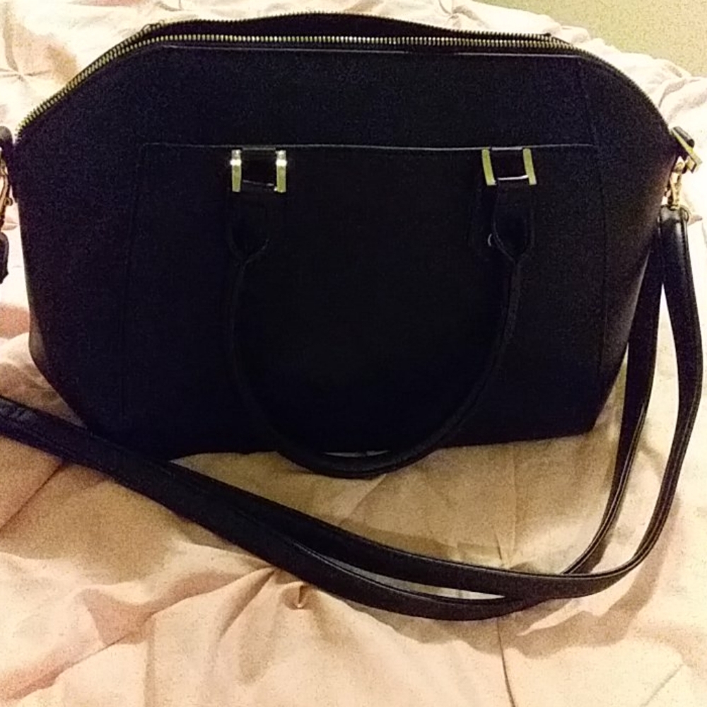 Black Mossimo👜 satchel shoulder bag